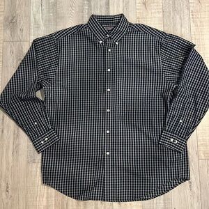Roundtree & Yorke Classics Button Down